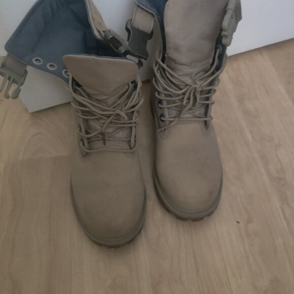 Timberlands - Picture 2 of 4